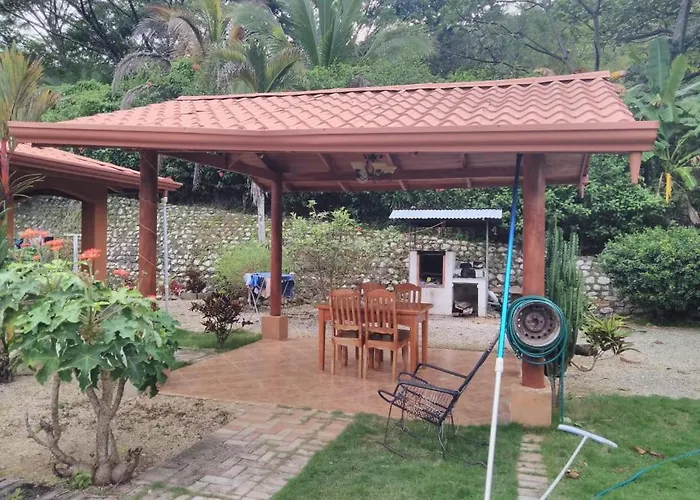 Casa Rosales Villa